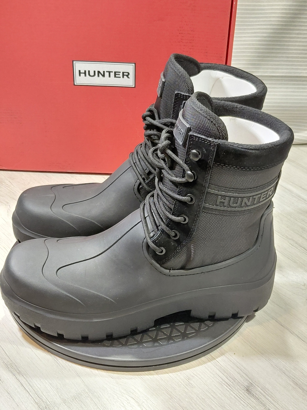NWT Hunter Men's London Black Lace-Up Waterproof Rubber Duck Shell Boots SIZE 10
